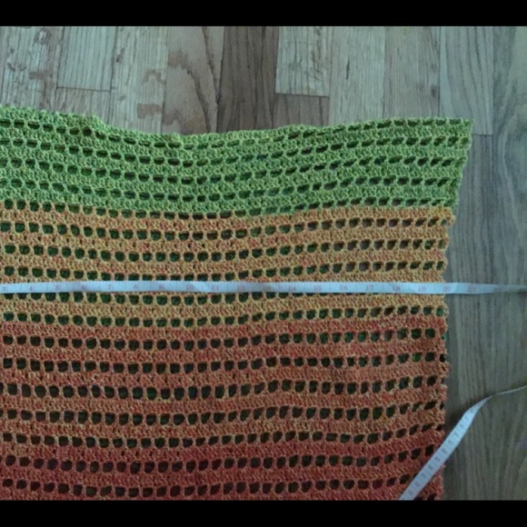 Crocheted tops - Picture 4 of 5